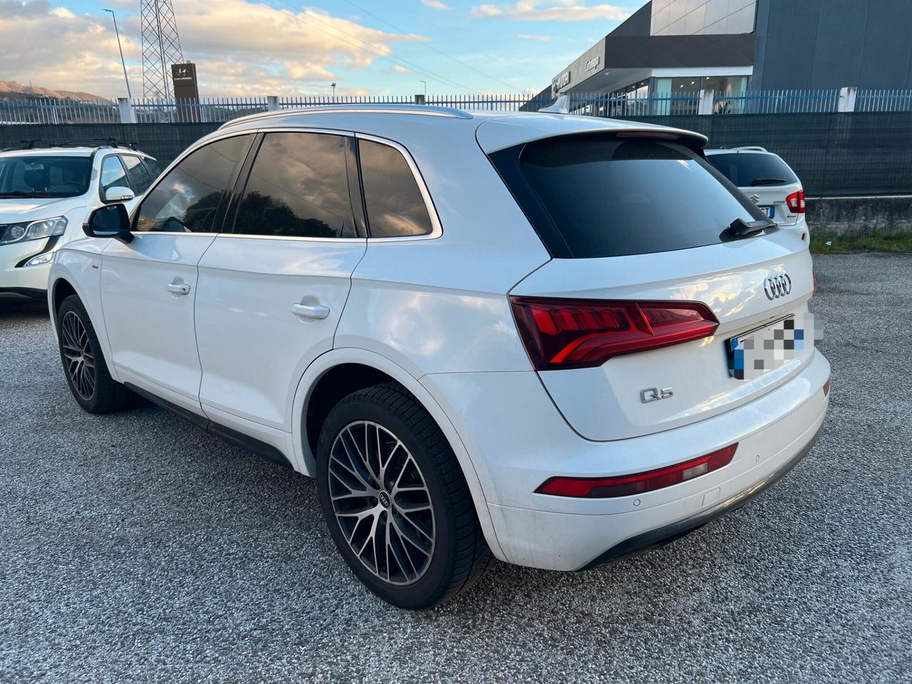 Audi SQ5 40 2.0TDI 190 CV quattro S tronic Restyling Sport