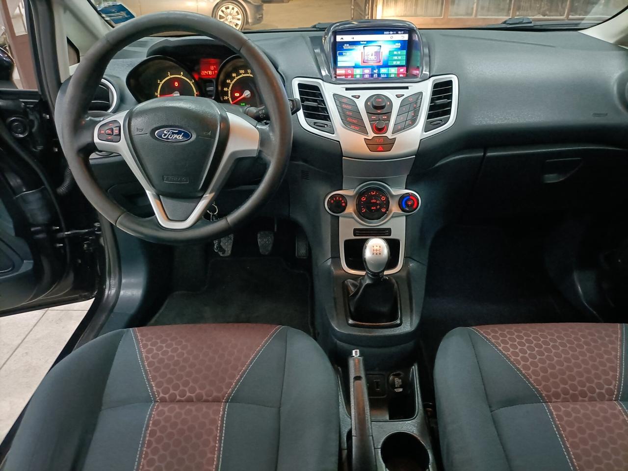 Ford Fiesta 1.4 TDCi 70CV 5 porte Titanium 11/2011