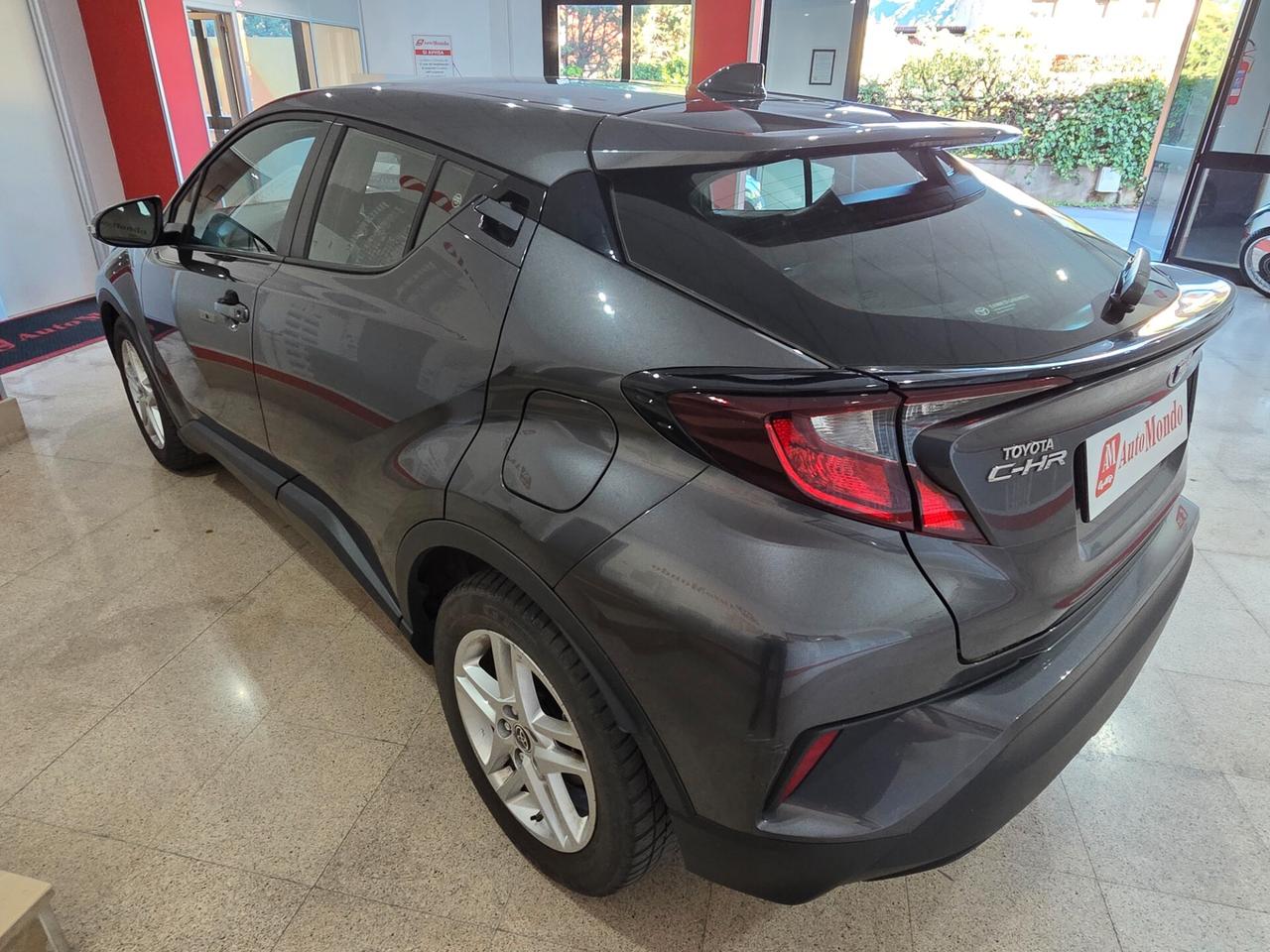 Toyota C-HR 1.8 Hybrid E-CVT Business