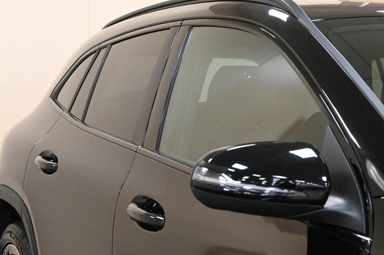 MERCEDES GLA (H247) GLA 200 d Automati...