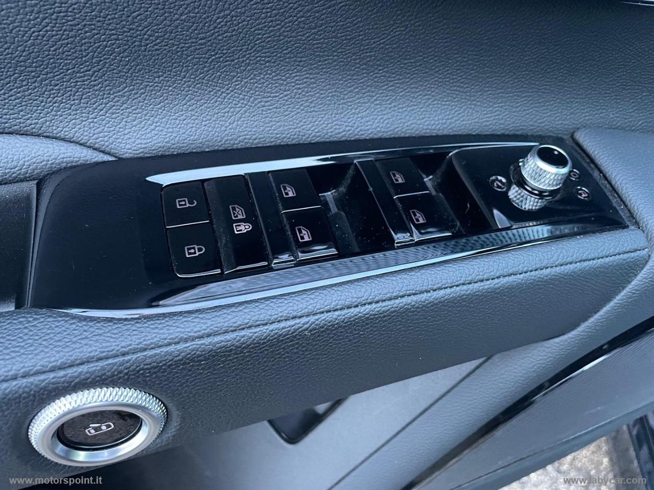 MASERATI 2.0 MHEV 300 CV GT SOLO 10.000 KM!!!
