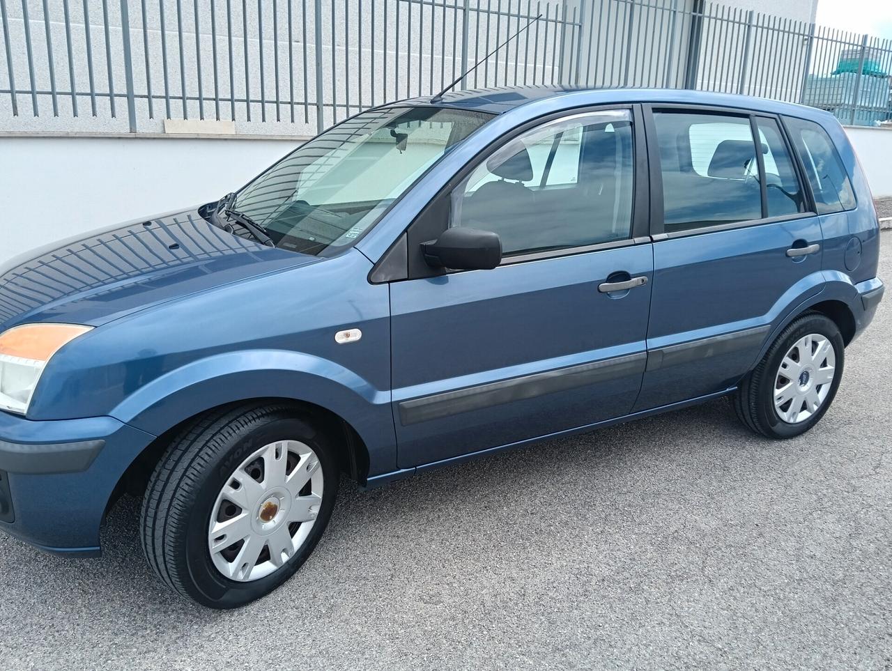 Ford Fusion 1.4 TDCi 5p. Collection