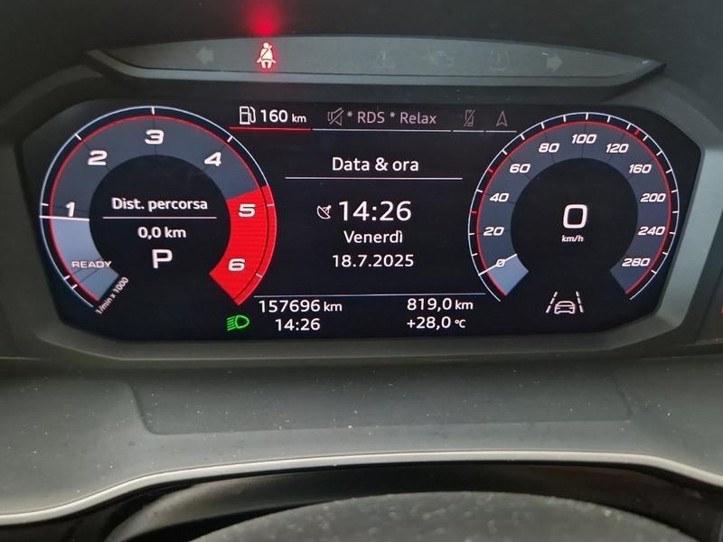 AUDI Q3 35 TDI S tronic Business