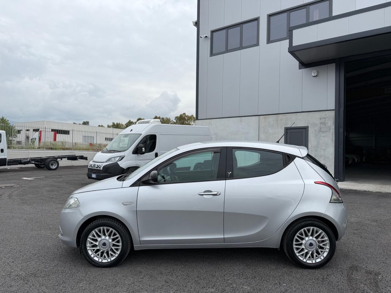 Lancia Ypsilon 1.3 MJT 16V 95 CV 5 porte S&S Gold