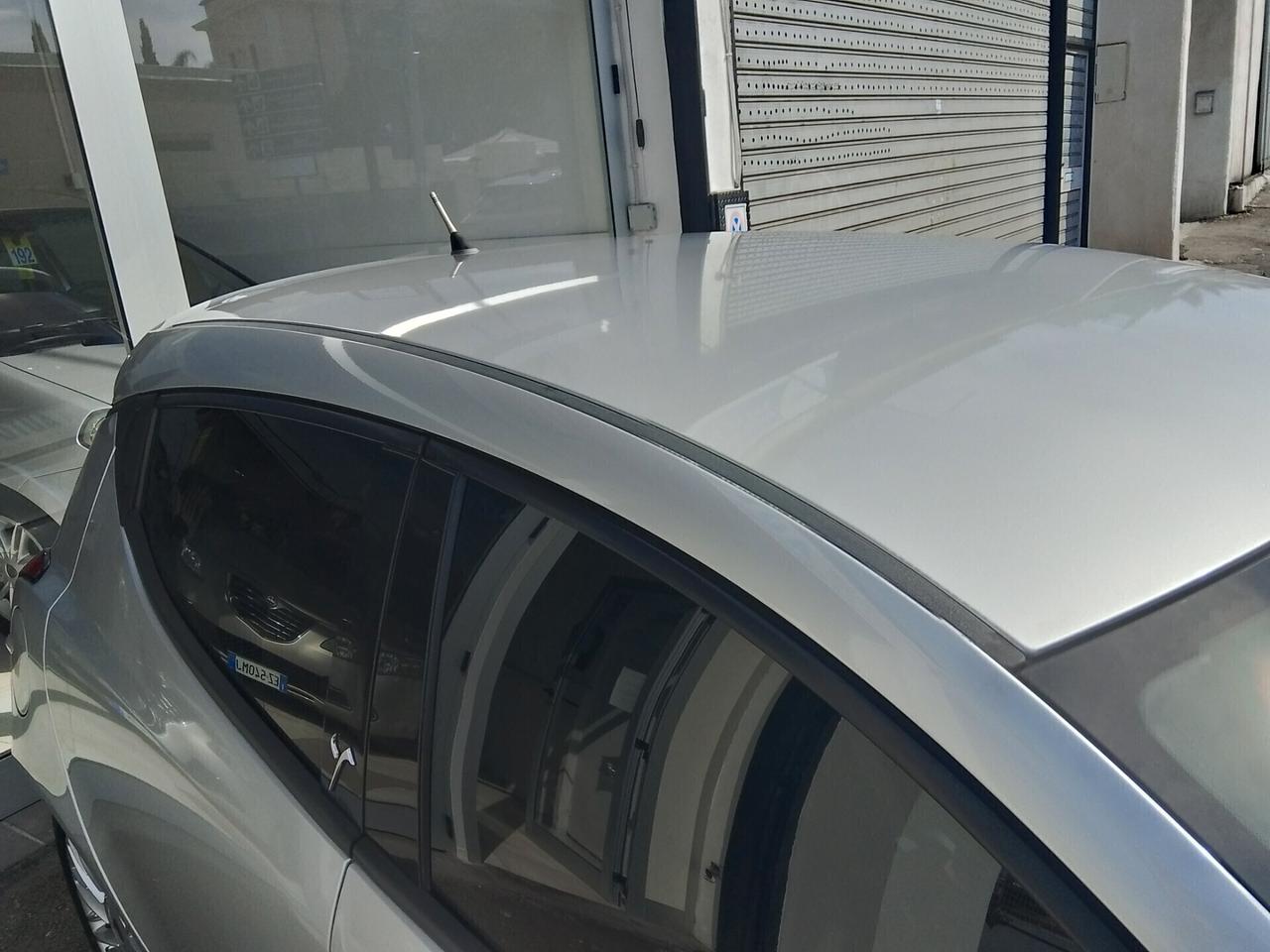 Lancia Ypsilon 1.2 69 CV 5 porte S&S Gold GPL
