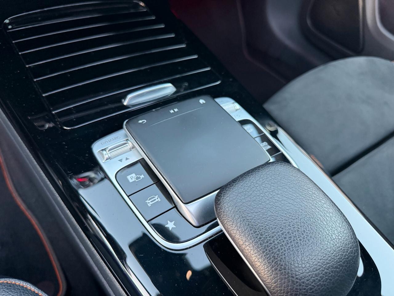 Mercedes CLA 200d 150CV Automatic Orange edition Tetto*Led*full