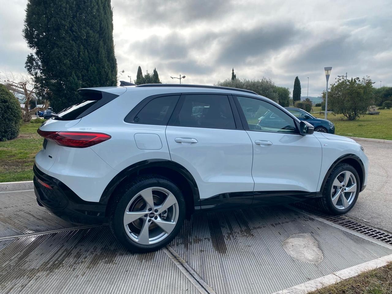 Audi Q5 40 TDI 204 CV quattro Stronic Sline