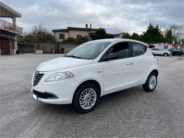 Lancia Ypsilon 0.9 TwinAir 85 CV 5 porte Metano Ecochic Gold