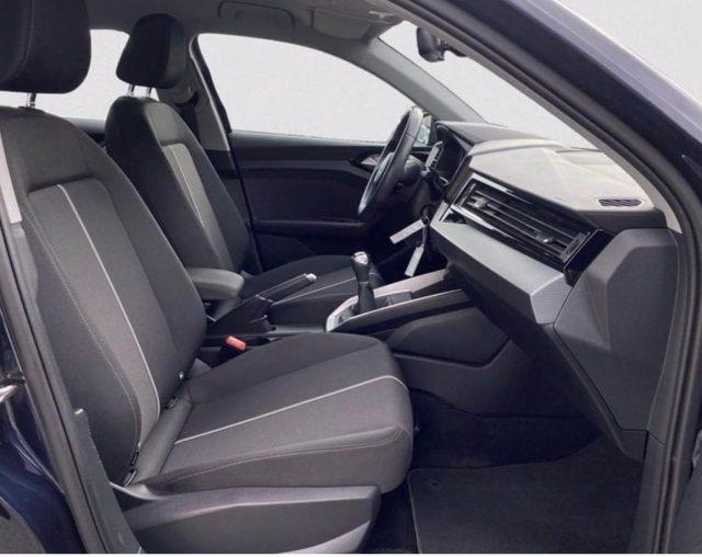 AUDI A1 citycarver 30 TFSI Identity Contrast
