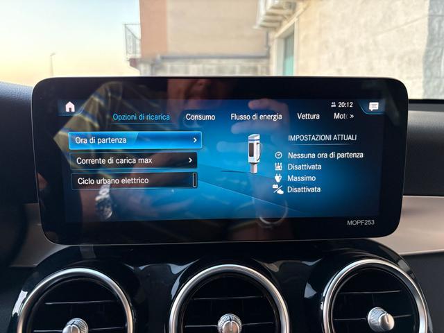 MERCEDES-BENZ GLC 300 de 4Matic Plug-in hybrid Sport.