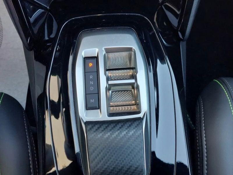 Peugeot 208 GT Hybrid 145 e-DCS6 auto