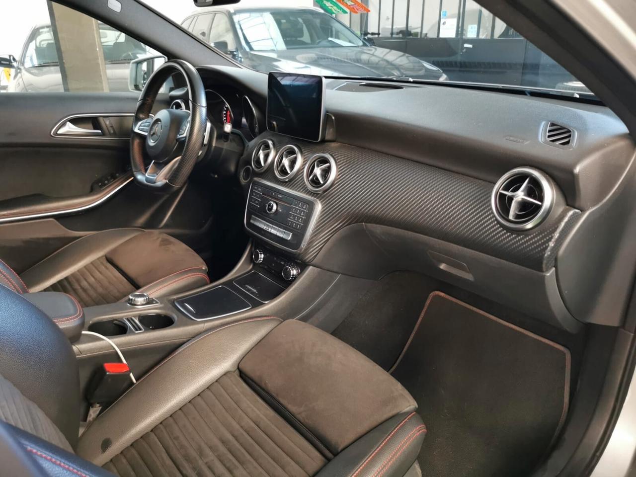 Mercedes-benz A 180 PREMIUM AMG KM 71850 GARANZIA 12 MESI