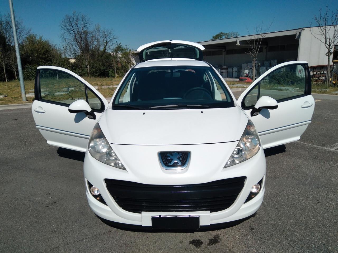 Peugeot 207 1.4 8V 75CV 3p. Energie ECO GPL x neopatentati