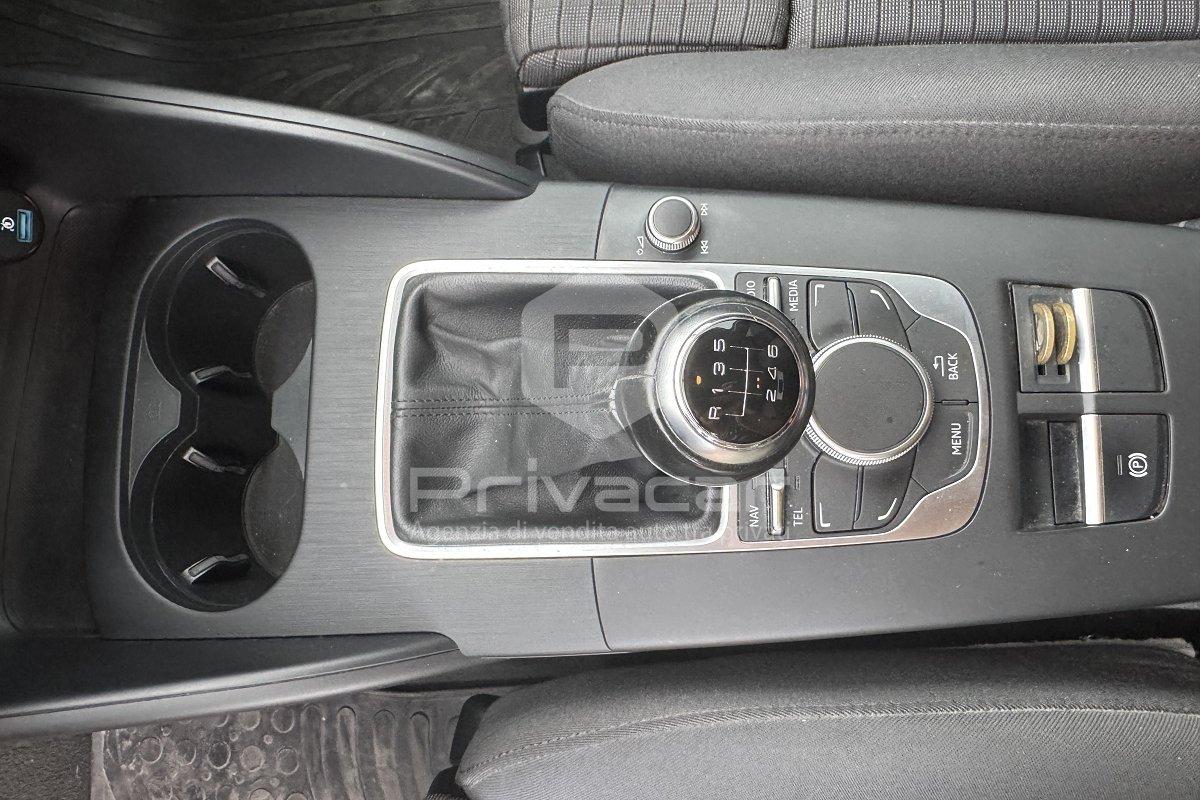AUDI A3 1.6 TDI clean diesel Ambiente