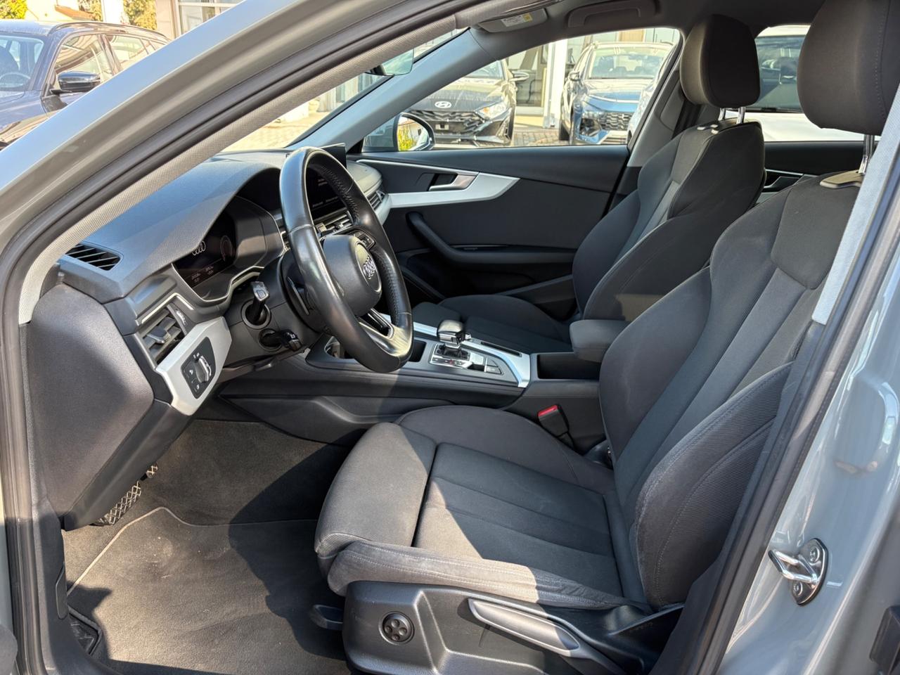 Audi A4 Avant 40 TDI quattro S tronic S-Line