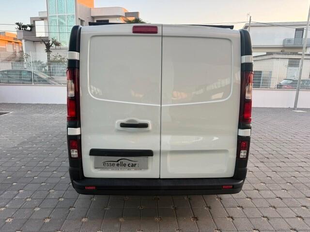 Renault Trafic 2.0 dCi 120 cv P.c T.n Ice 2021