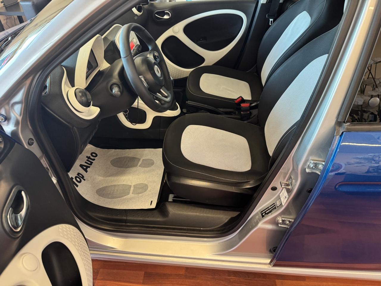 SMART FORFOUR 70 1.0 PASSION