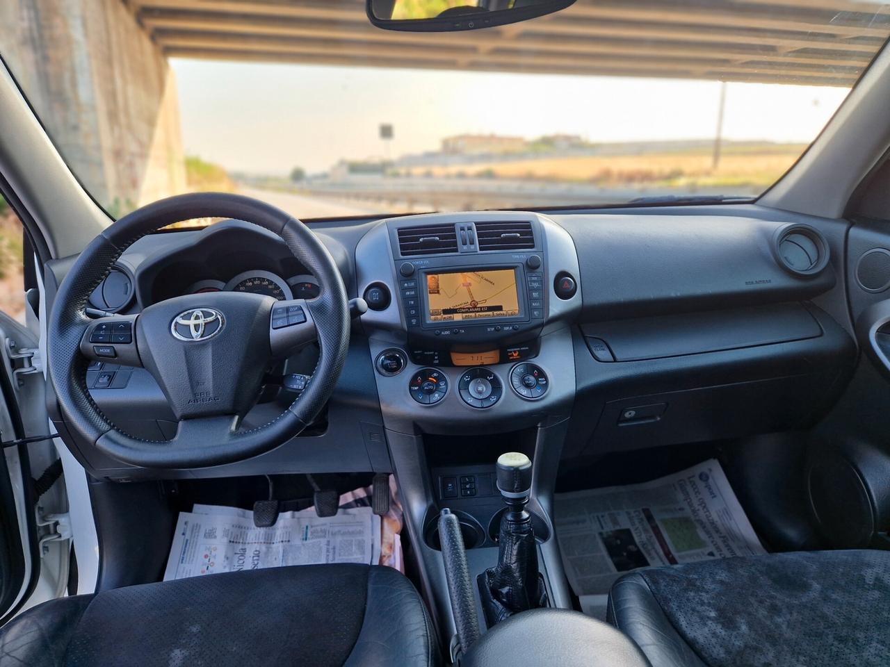 Toyota RAV 4 RAV4 Crossover 2.2 D-4D 150 CV Lounge