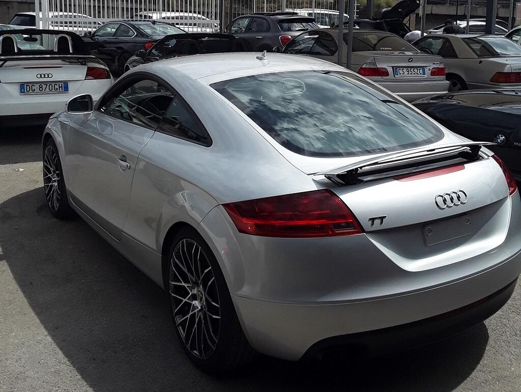 AUDI TT 2.0 TSFI S LINE