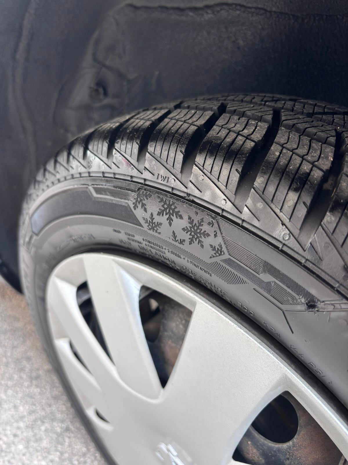 Peugeot 107 1.0 68CV 3p. Sweet Years