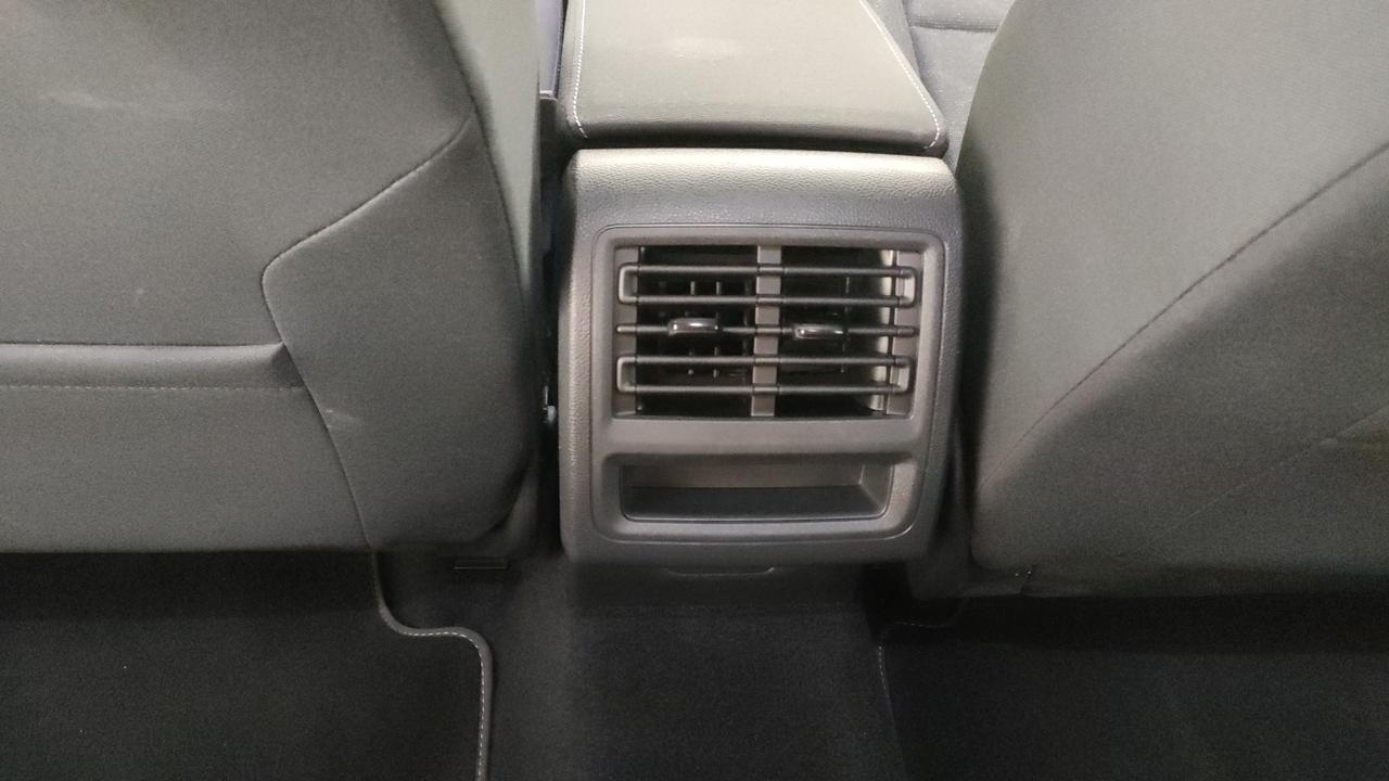 VOLKSWAGEN Golf 1.0 etsi evo Life 110cv dsg