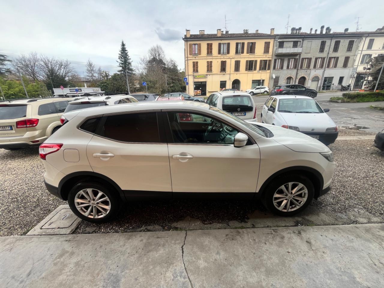 Nissan Qashqai 1.5 dCi Acenta Plus
