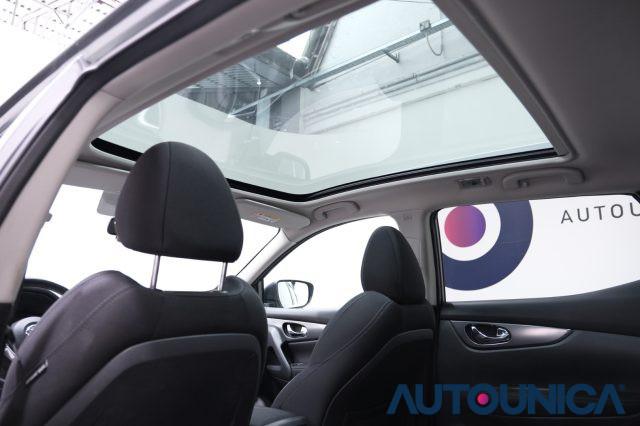 NISSAN Qashqai 1.2 DIG-T N-CONNECTA NEOPATENTATI TETTO PANORAMA