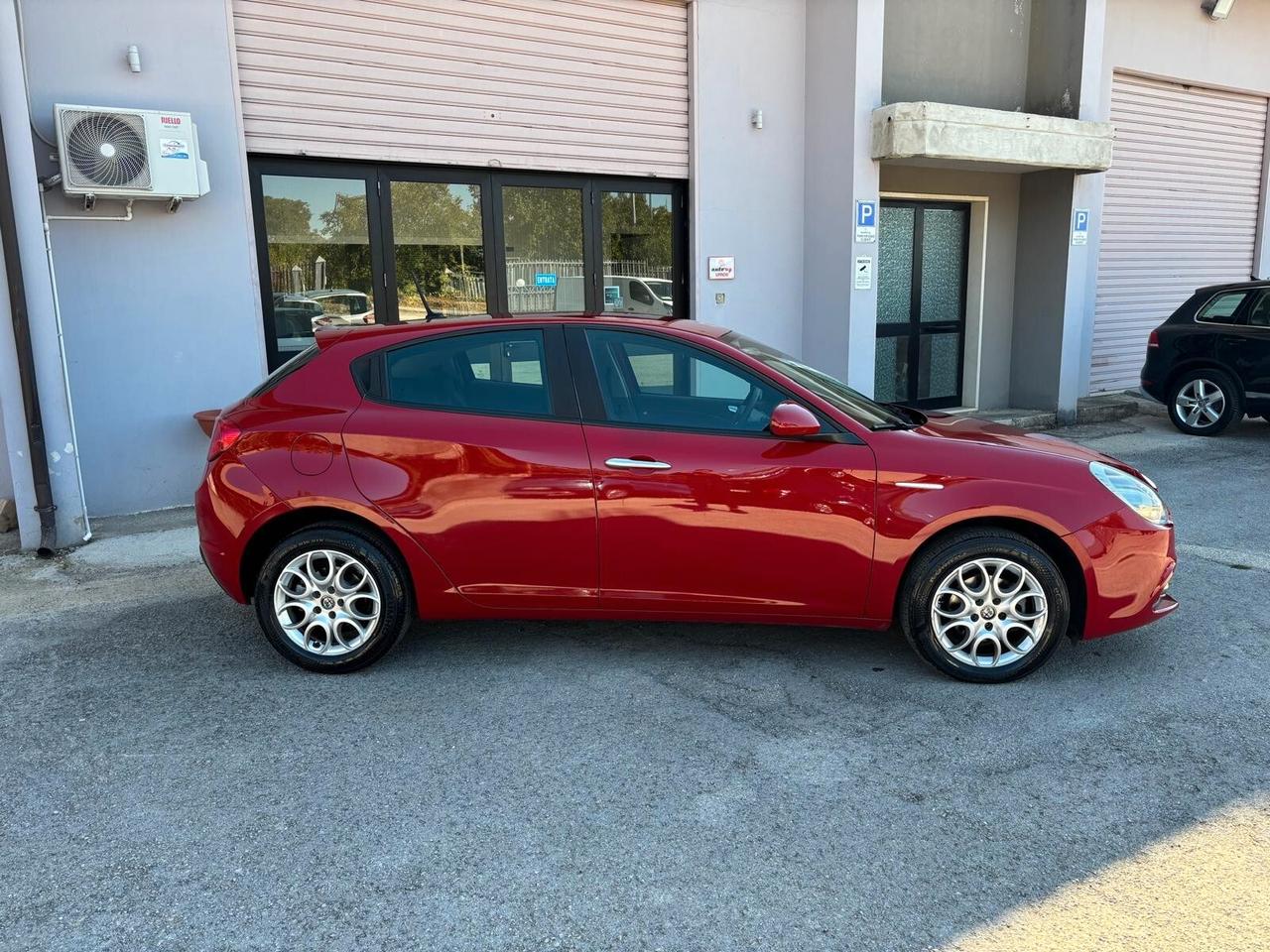 Alfa Romeo Giulietta 1.6 JTDm TCT 120 CV02/2020