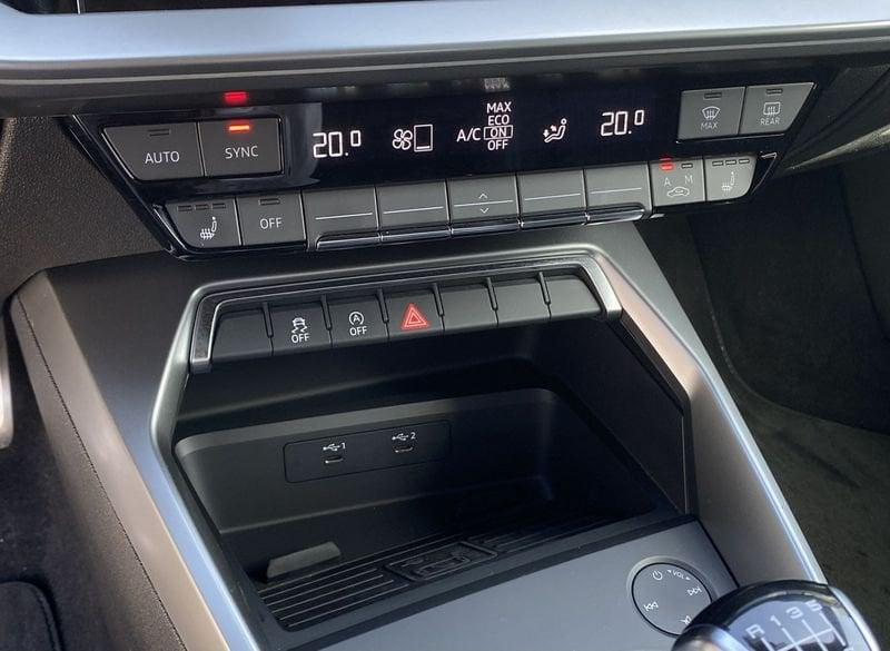 Audi A3 SPB S Line interno ed esterno 2.0 TDI 150CV s-tronic 35