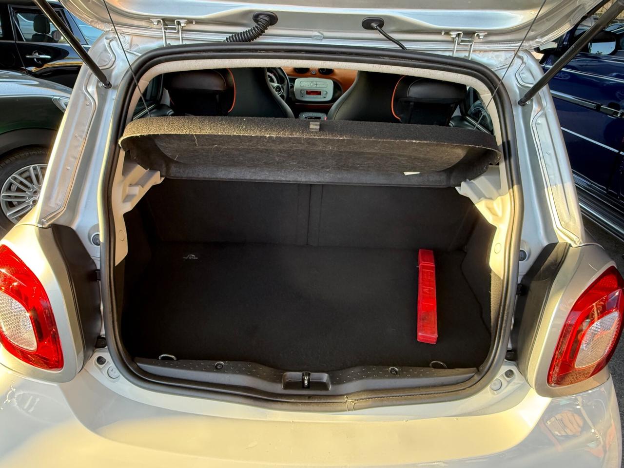 ForFour 1.0 90 CV/( 25 MILA KM )/permute/garanzia/unipro