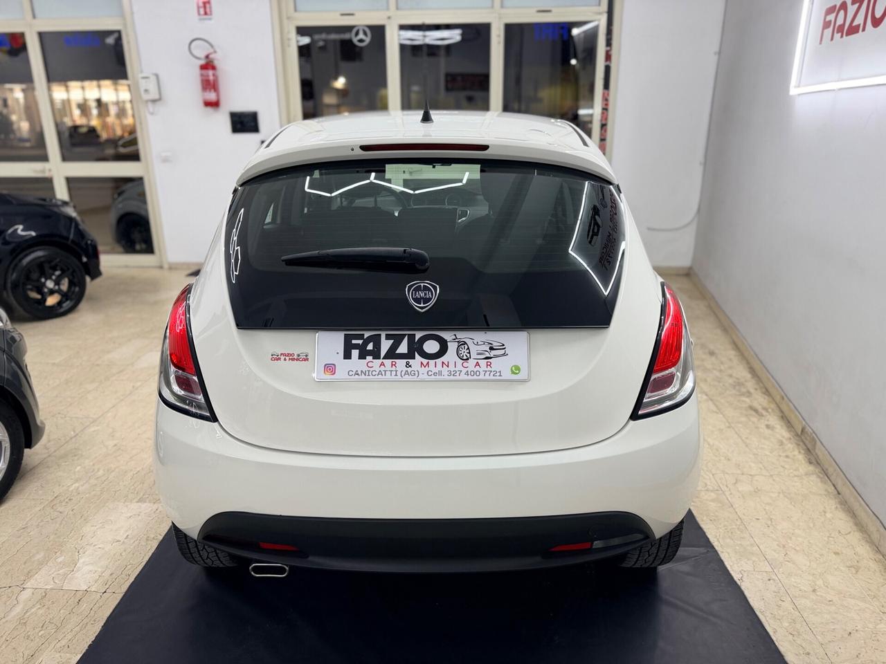 Lancia Ypsilon 1.3 MJT 95Cv