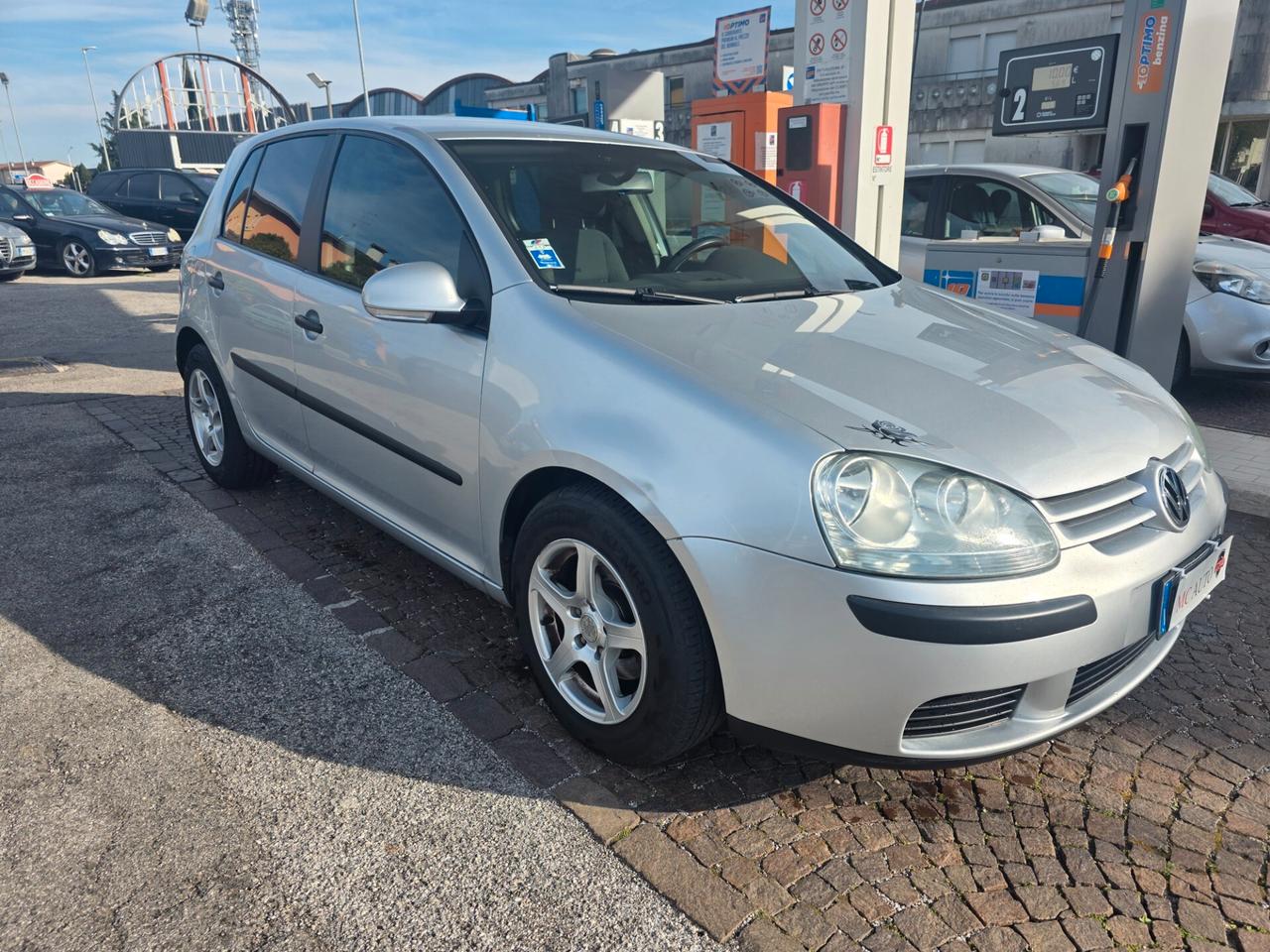 Volkswagen Golf 1.9 TDI 5p. Sportline con 381.000km