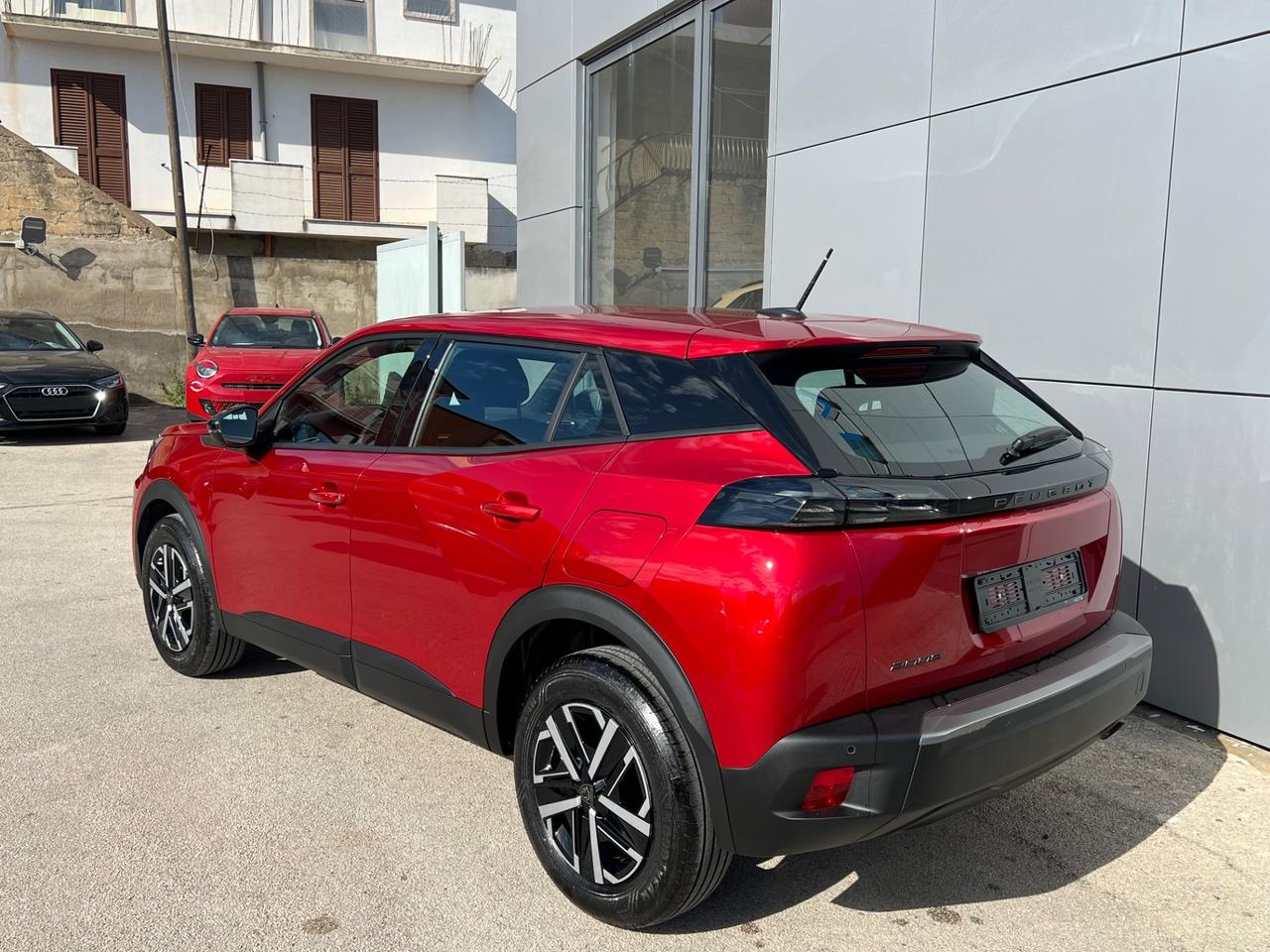 Peugeot 2008 1.2 Style possibilità noleggio no scoring