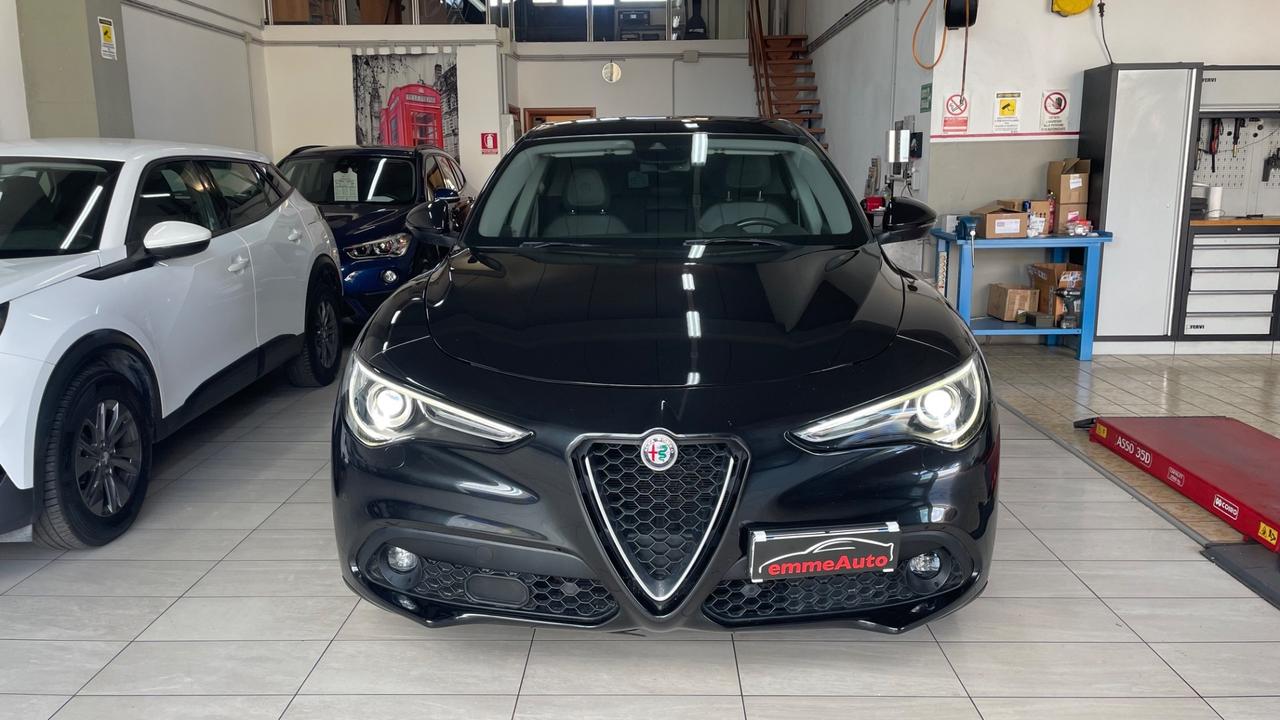 Alfa Romeo Stelvio 2.2 Turbodiesel 180 CV AT8 RWD Executive