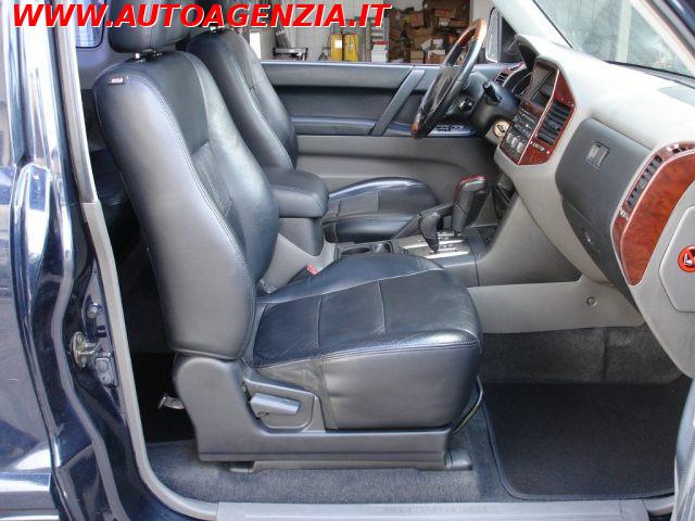 MITSUBISHI Pajero 3.2 16V DI-D 3p.Intense Automatico