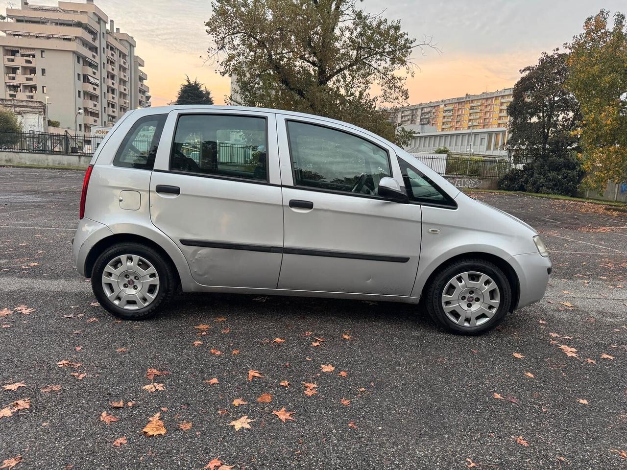 Fiat Idea 1.4 16V S&S Emotion