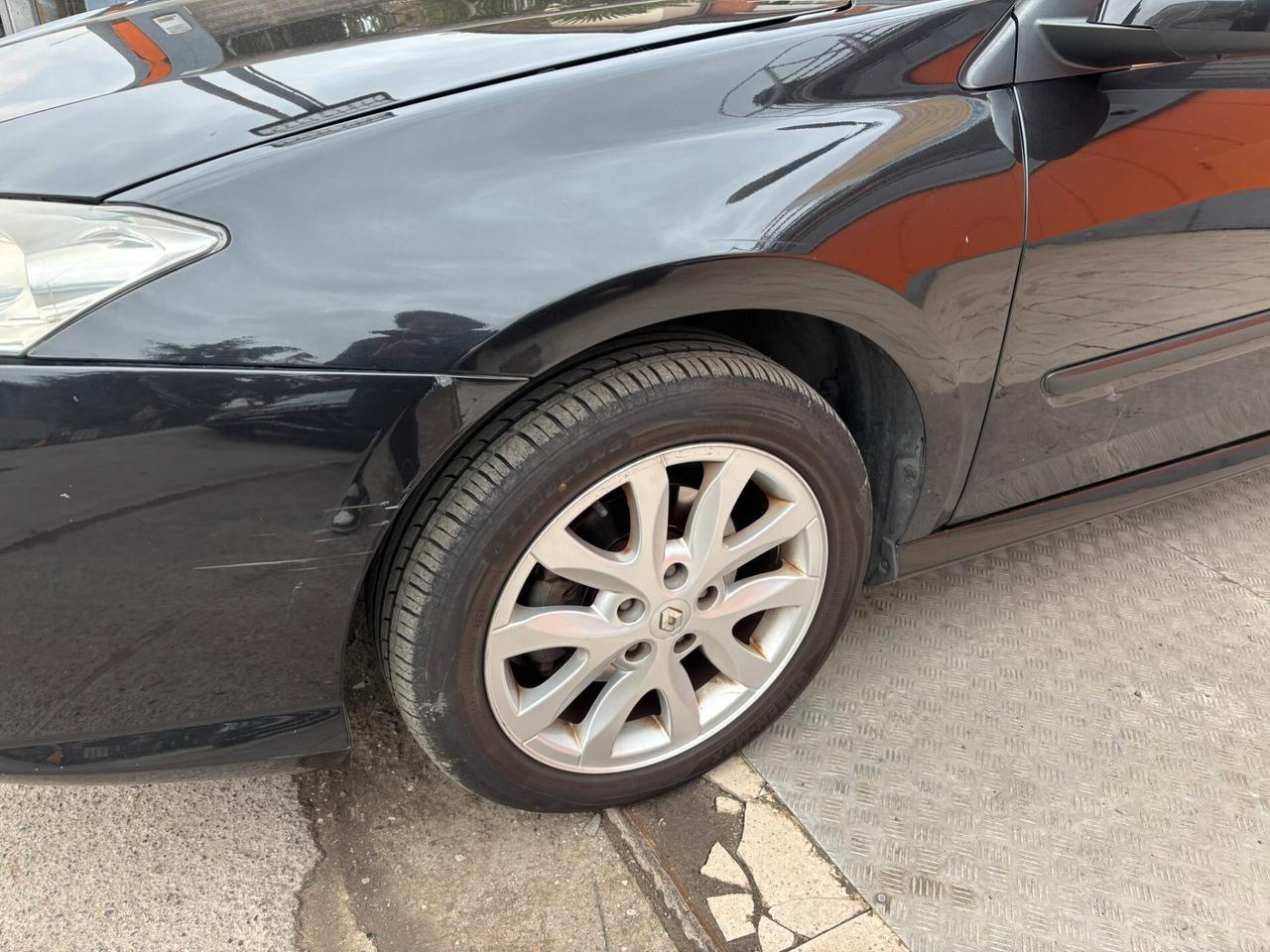 Renault Laguna 2.0 16V GPL Initiale