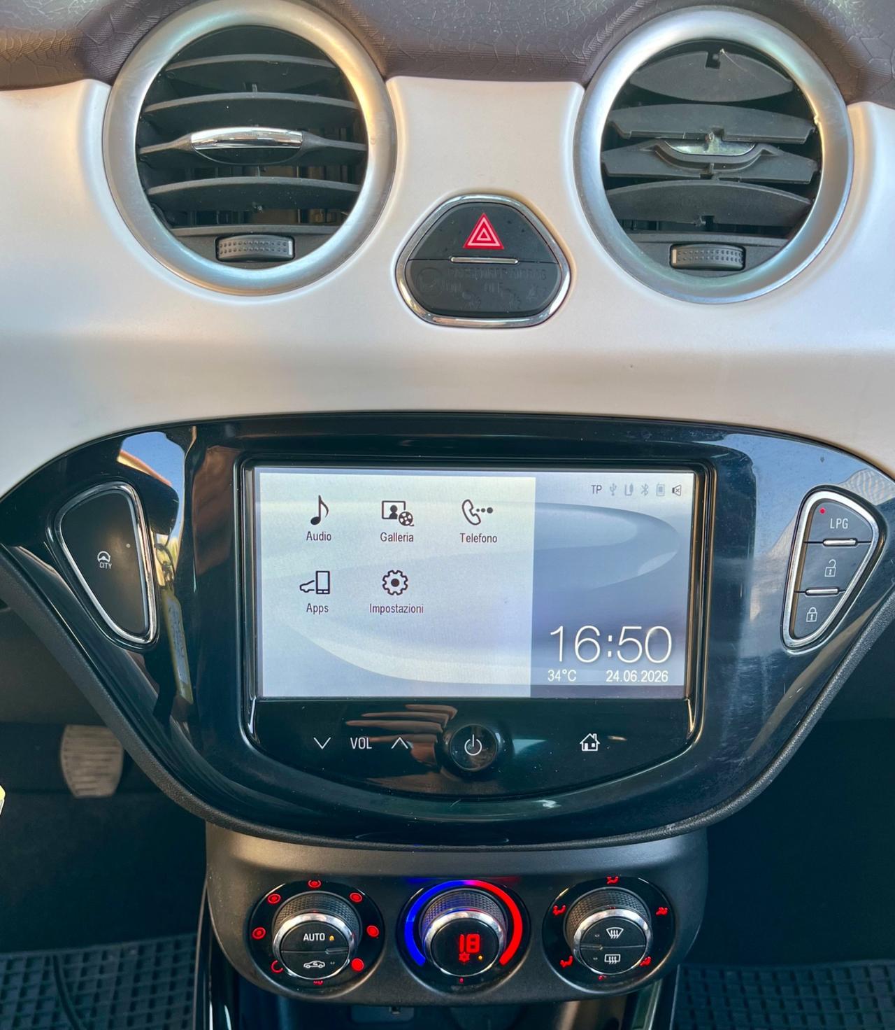 Opel Adam 1.4 87 CV GPL Tech Jam