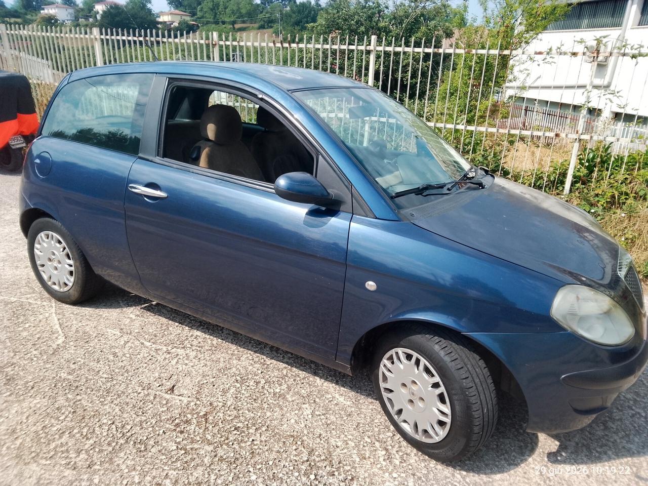 Lancia Ypsilon 1.3 MJT 75 CV