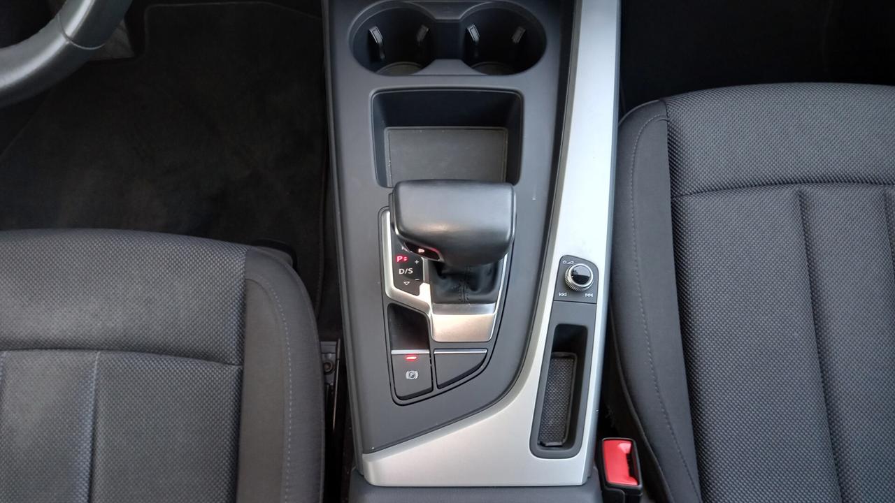 Audi A4 Avant 35 TDI/163 CV S tronic Business Advanced