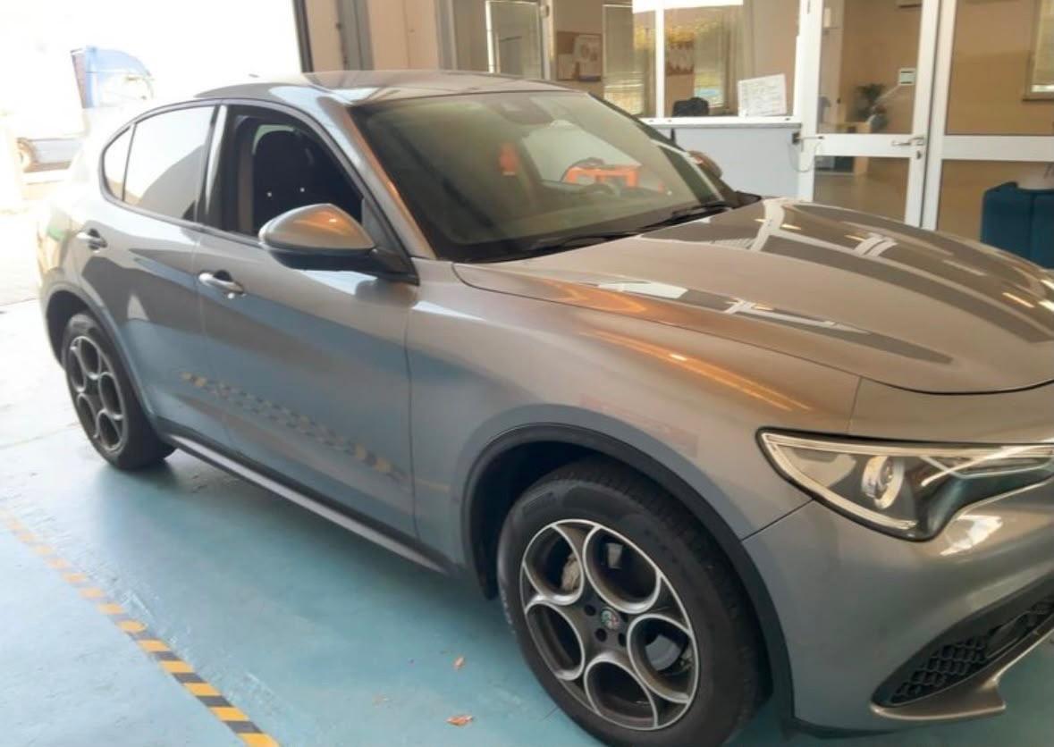 Alfa Romeo Stelvio 2.2 190 CV AT8 Q4 Business 10/2019