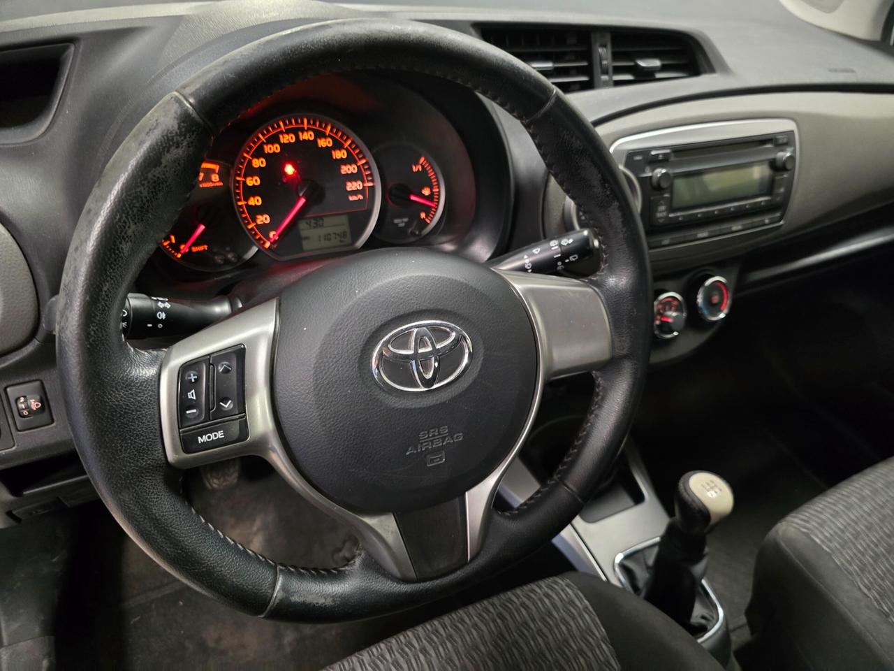 Toyota Yaris 1.0 5 porte