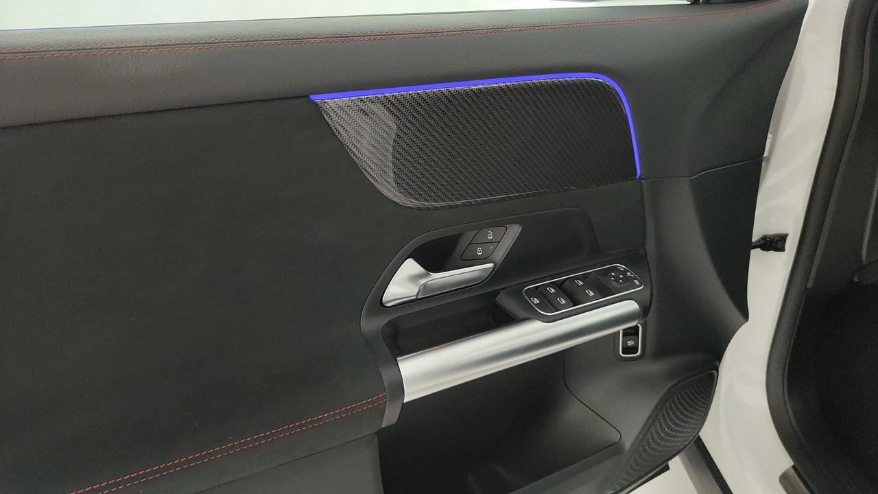 Mercedes-Benz GLA 200 d Premium 4matic auto