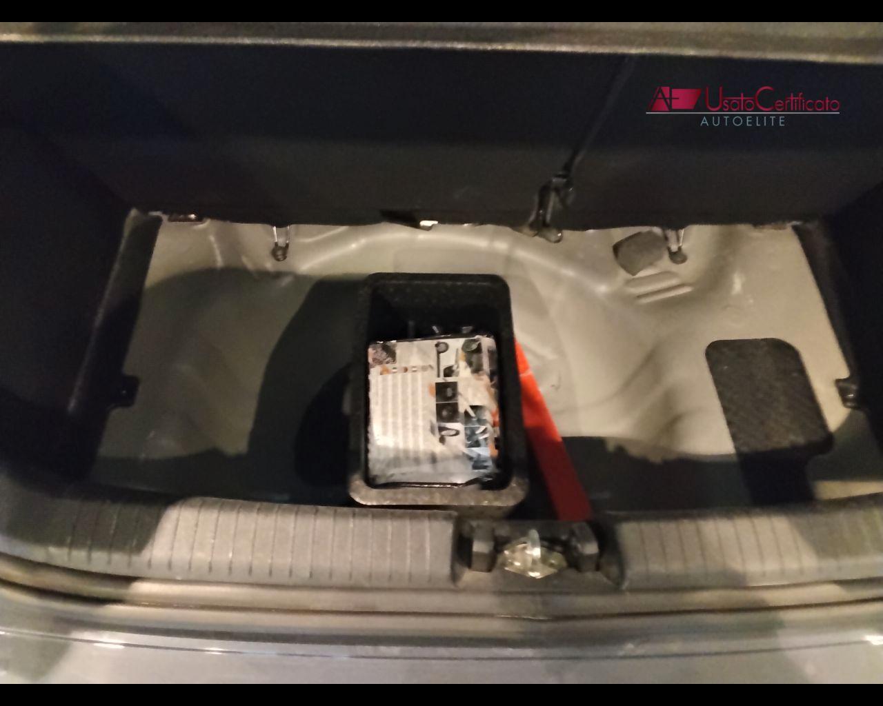 HYUNDAI i10 1.0 MPI Advanced