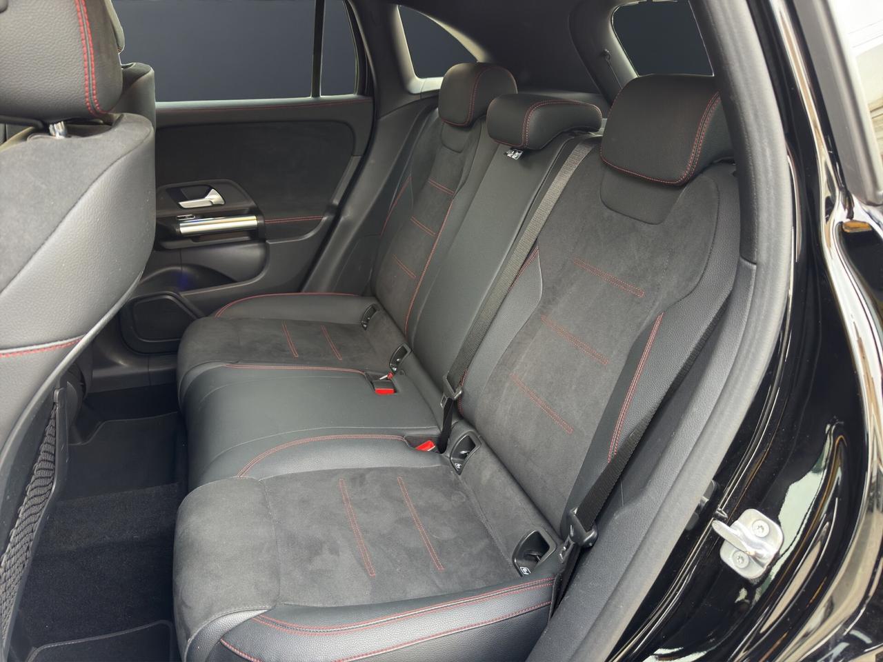 MERCEDES-BENZ GLA 180 d AUT. AMG LINE PREMIUM PLUS - MY24