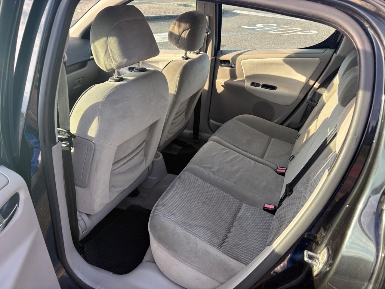 Peugeot 207 1.4 HDi*XNEOPATENTATI*2007*PERFETTA