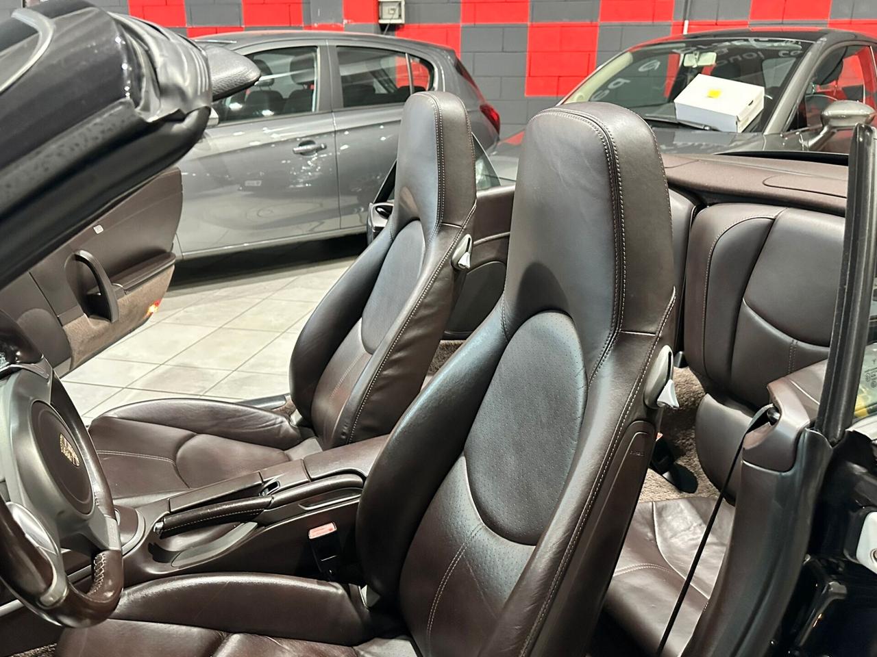 Porsche 911 Carrera 4 Cabriolet