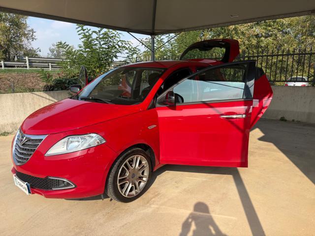 LANCIA Ypsilon 0.9 TwinAir 85 CV 5 porte S&S DFN Gold AUTOMATICA