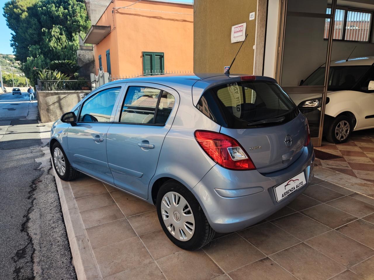 Opel Corsa 1.0 Enjoy