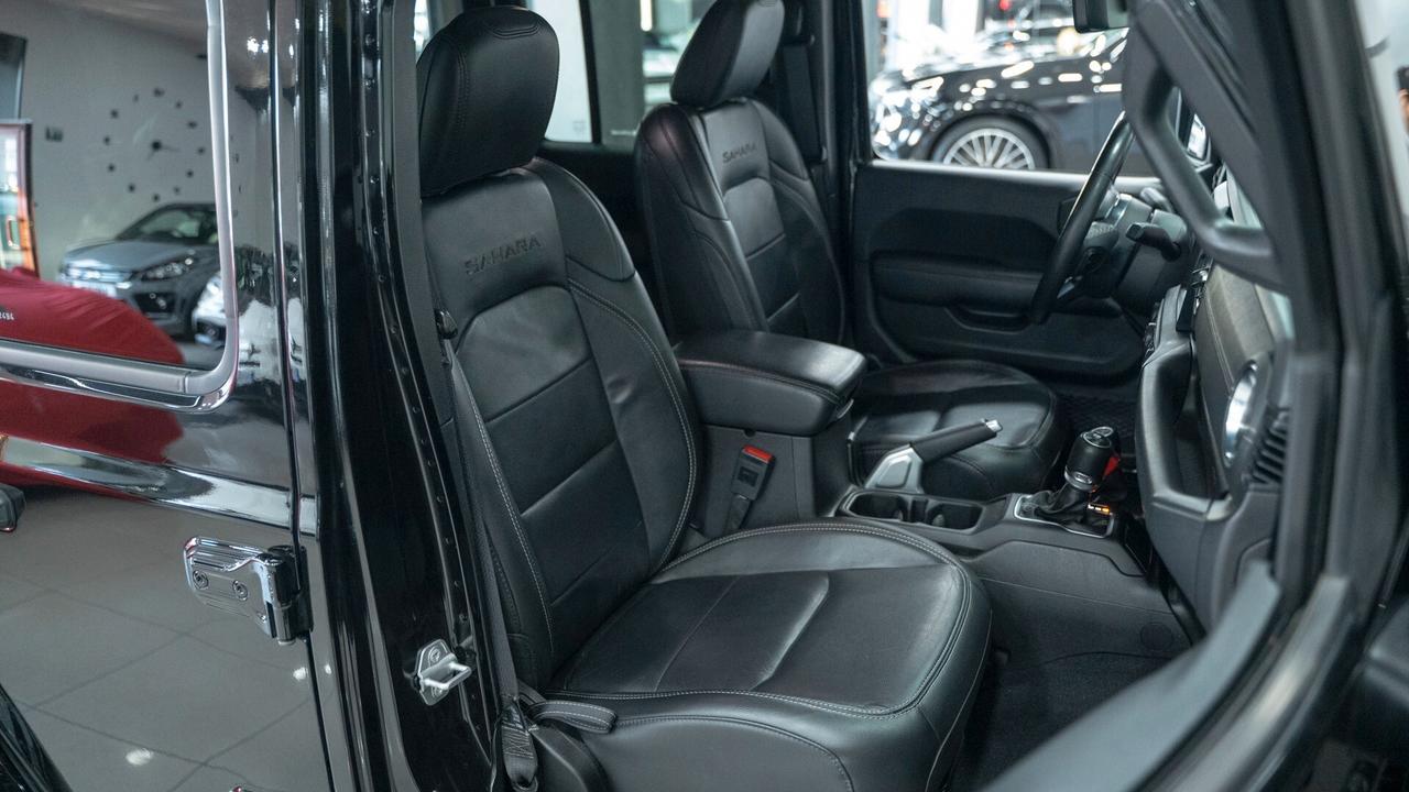 Jeep Wrangler UNLIMITED 2.2 MJT II SAHARA AUTO 200 CV XENO NAVI